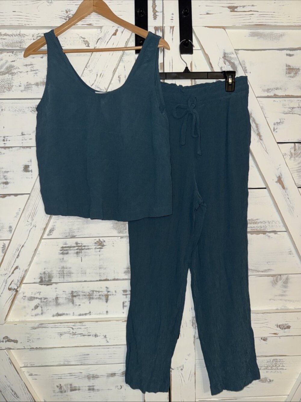 Haven Well Within Lounge Set Women's Size M Pale Blue Textured  Tank Top & Pants